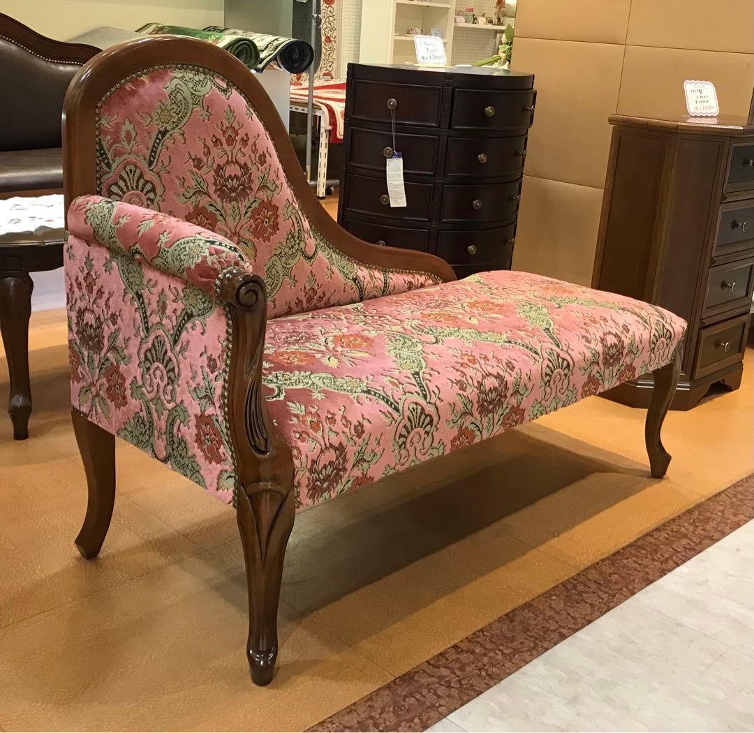 イタリア製　クラシックデザイン カウチソファ