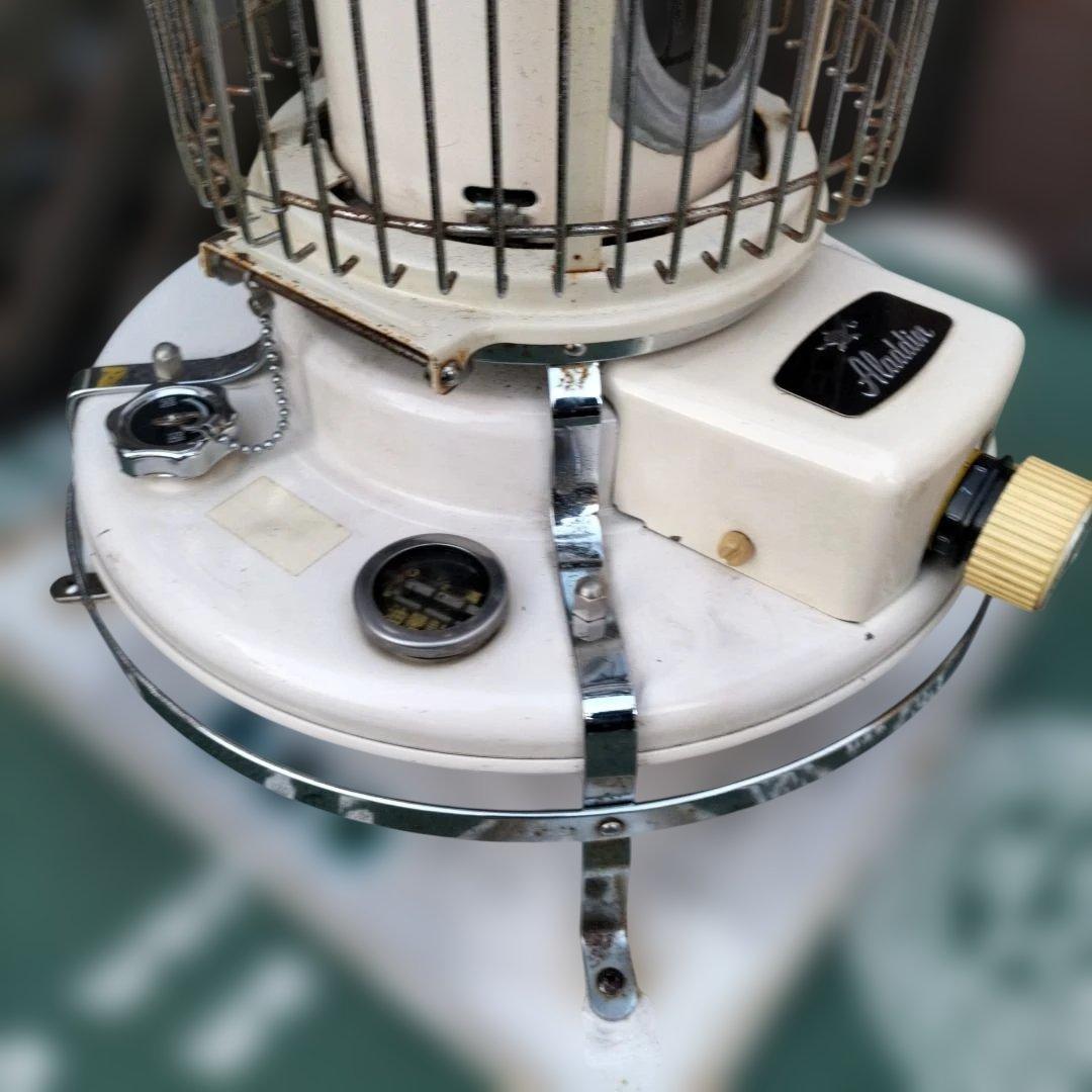 Aladdin メンテナンス済。純正品芯交換済。取説付。ベージュ