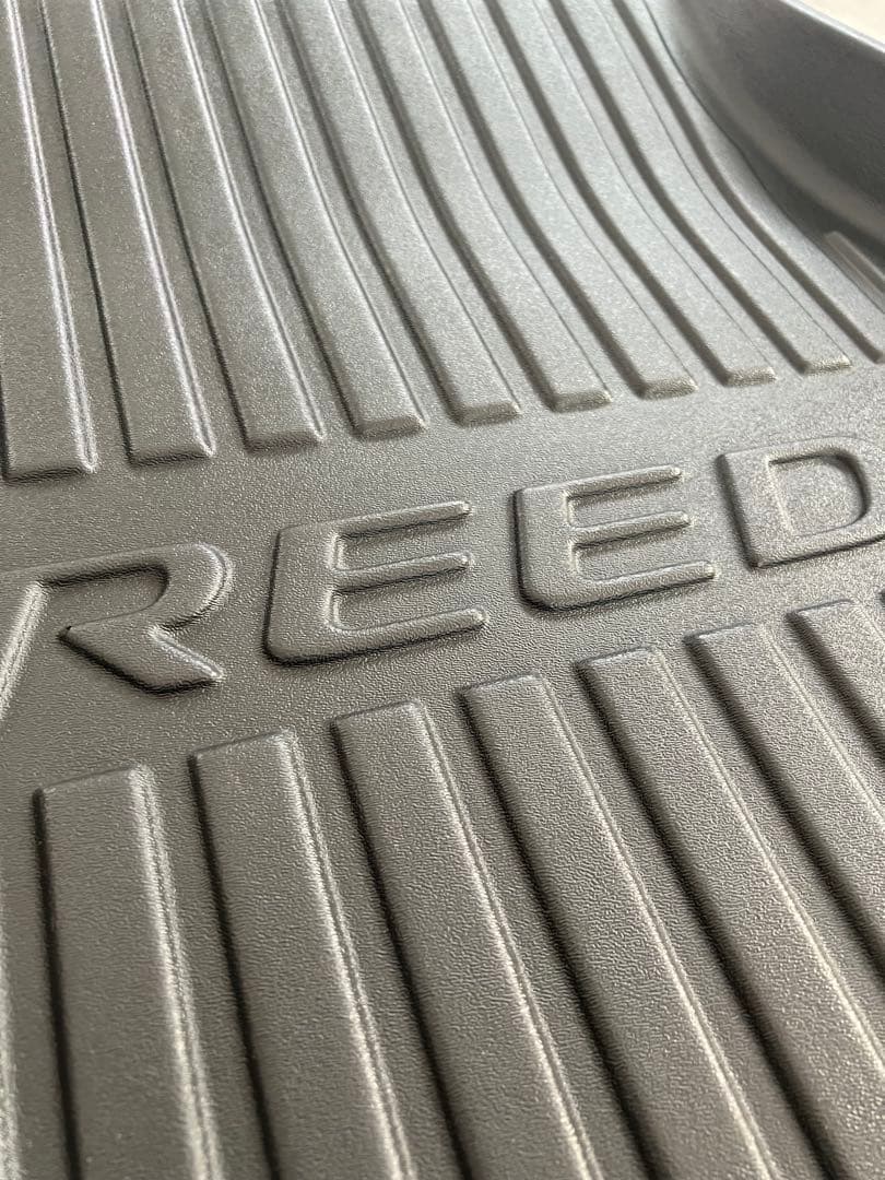 フリード＋　ラゲッジトレイ