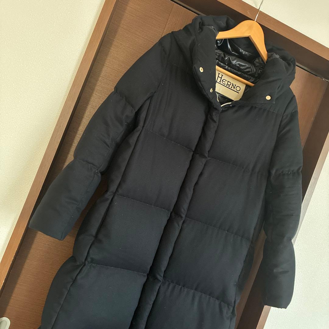 未使用に近い　HERNO ヘルノ　ロング丈ダウンコート　ブラック黒　44