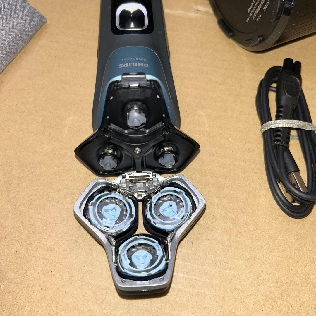 PHILIPS 5000 Series S5882/66 電気シェーバー