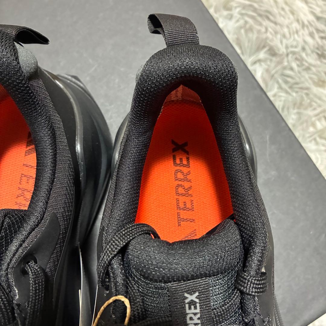 【新品未使用】adidas GORE-TEX 防水 〈定価18,700円〉