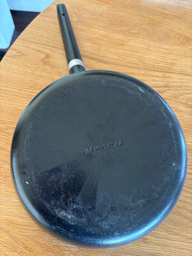 バーミキュラフライパンオーブンセーフスキレット26cm深型＋専用ステンレスリッド