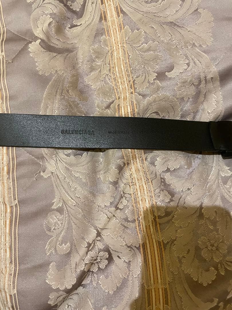 BALENCIAGA ブラックレザーベルト