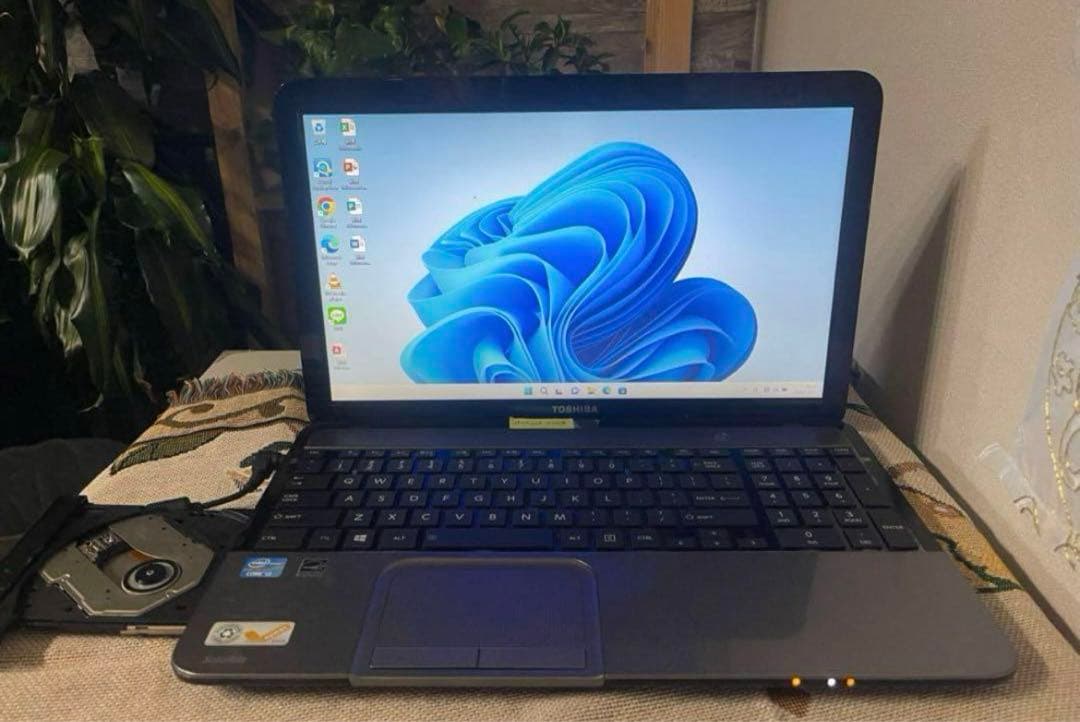 東芝パソコンノ-ト第3世代i3✨■Office■4GB Windows11