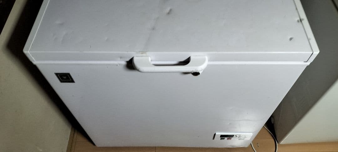 レマコムの冷凍ストッカー161㍑ 性能抜群 静音省エネLED照明ノンフロ