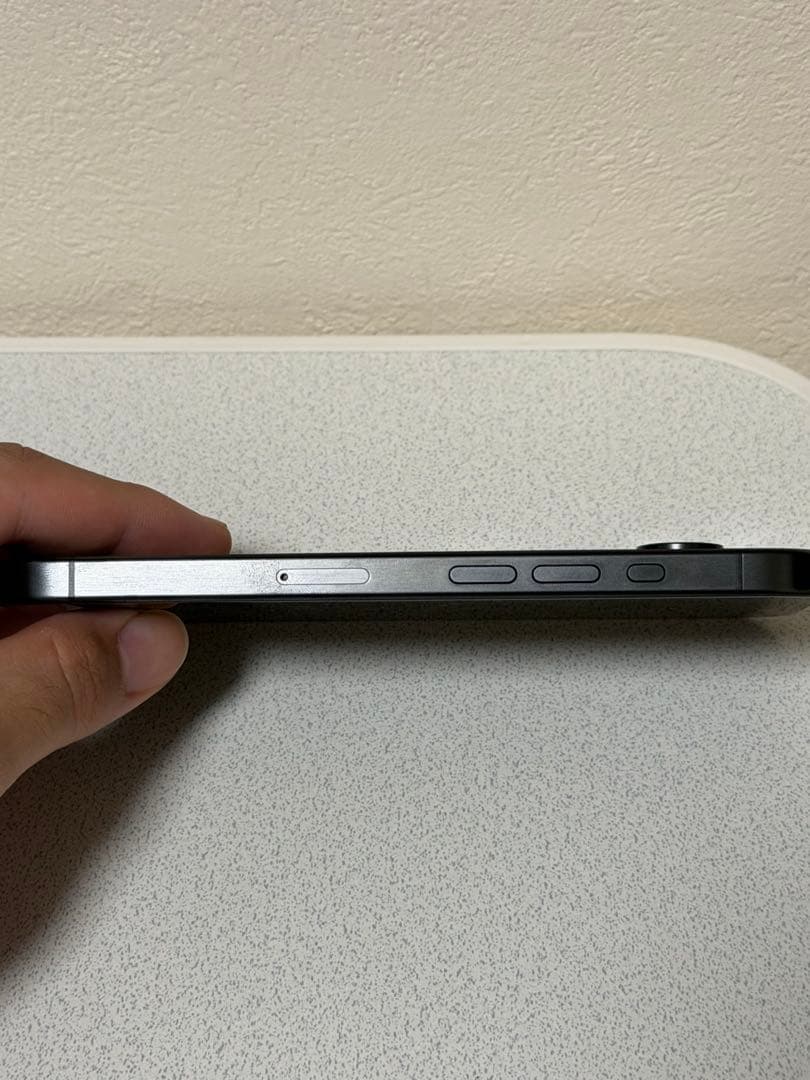 Apple iPhone 15Pro スペースブラック 本体