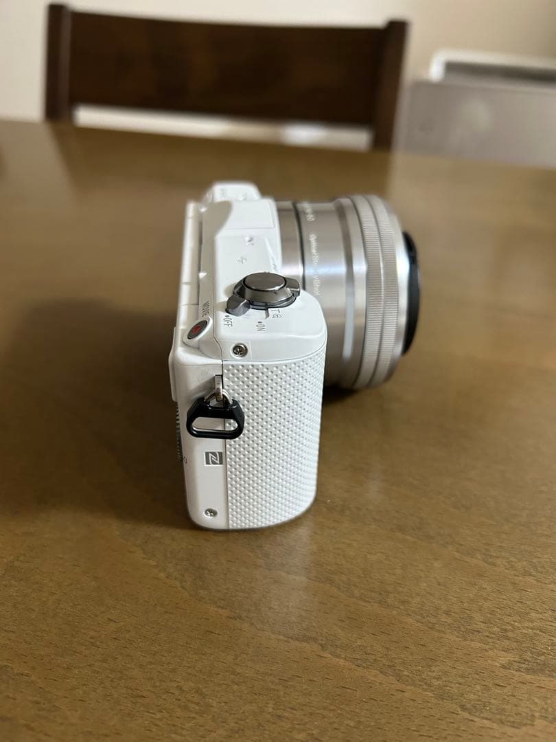 ナ*コ様 【美品】SONY a5000 パワーズームレンズキット ホワイト　本体
