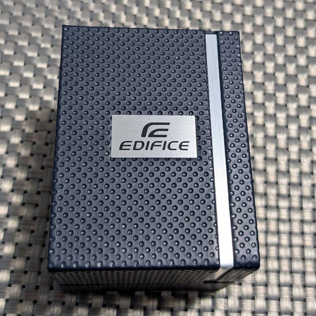 カシオ　EDIFICE　スポーツ　おしゃれ　人気　高性能