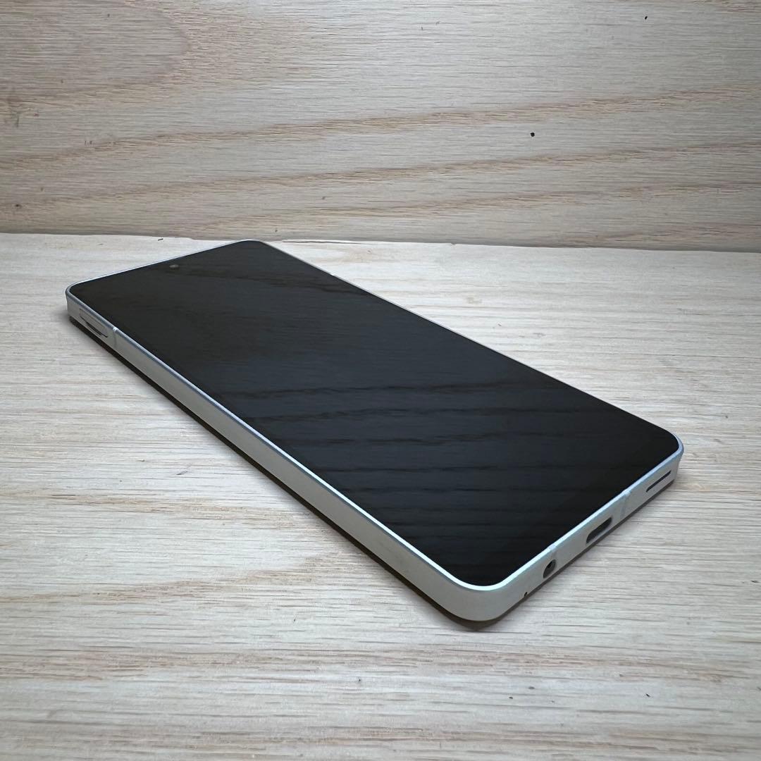 シャープ AQUOS sense6s SHG07本体 E157