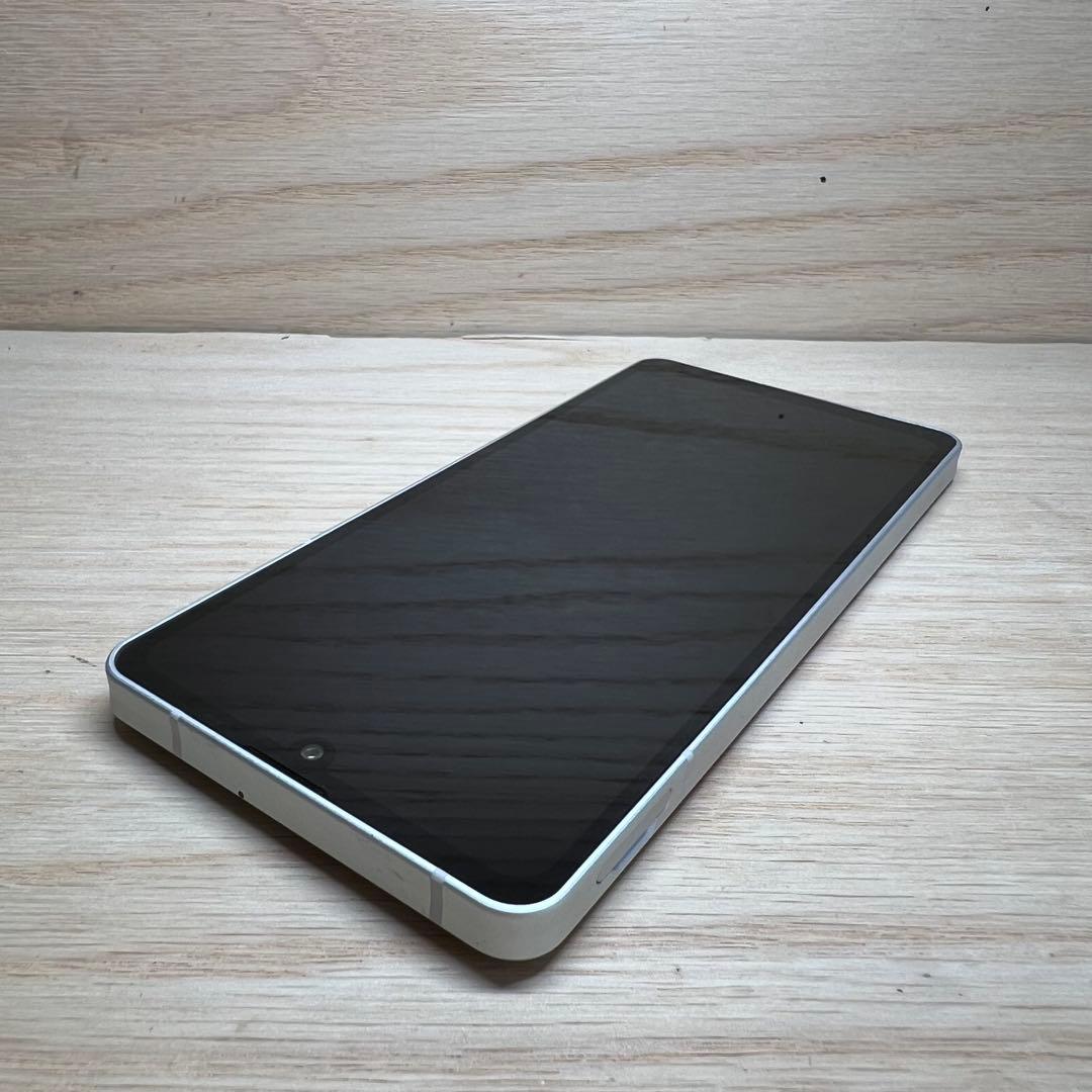 シャープ AQUOS sense6s SHG07本体 E157