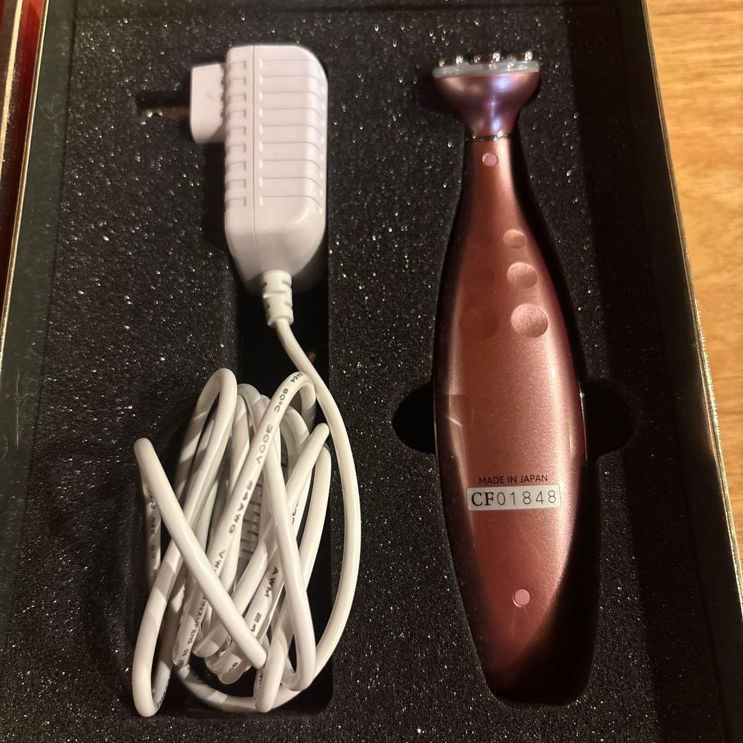 Yakar (ヤカーラ)  Clione fit 美顔器 EMS機能付き