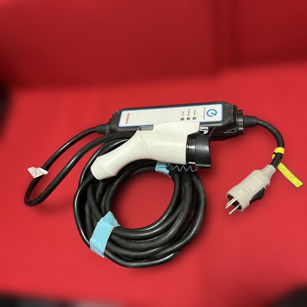 日産純正‼︎ リーフ　充電ケーブル！