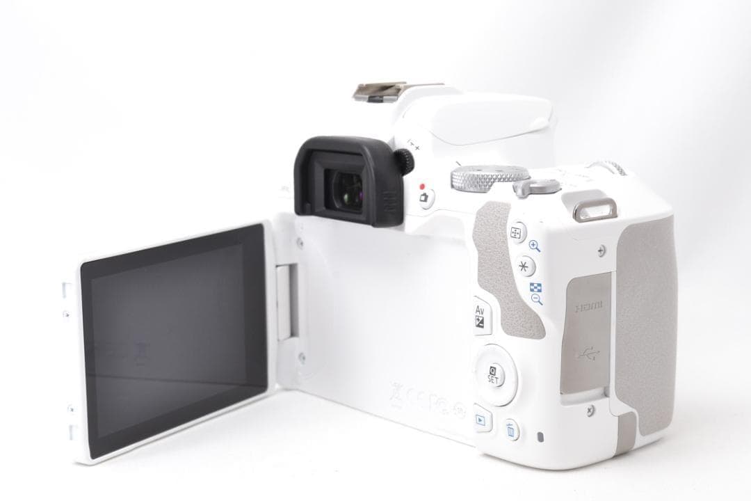 ■ 美品 ■ キャノン　Canon EOS Kiss X10 希少ホワイト