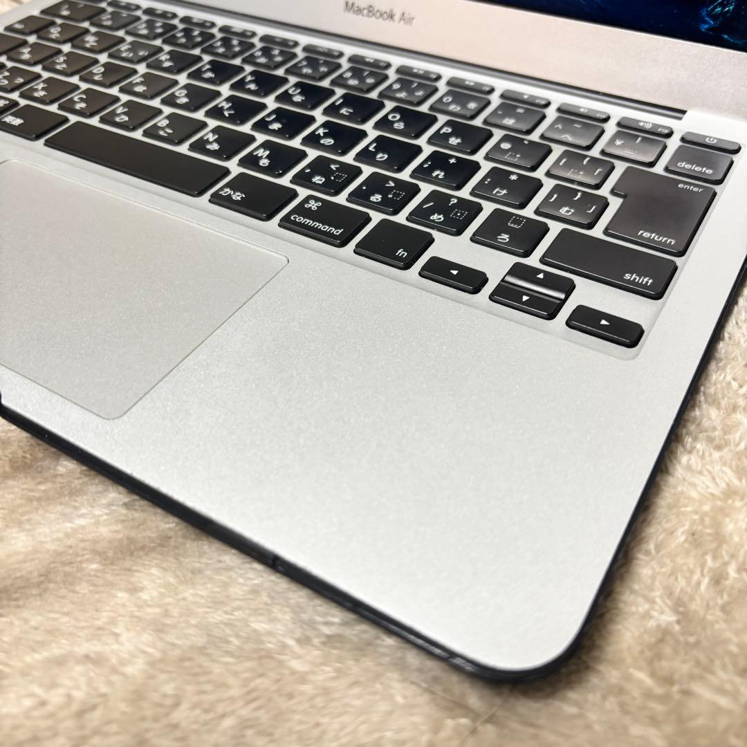 MacBook Air 2015 11インチ i7/8GB 光るリンゴ最終モデル