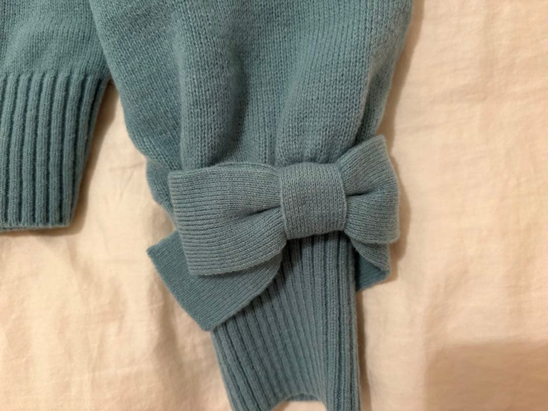 （さち）今期新品⭐︎エムズグレイシー☆お袖リボン付きタートルネック38