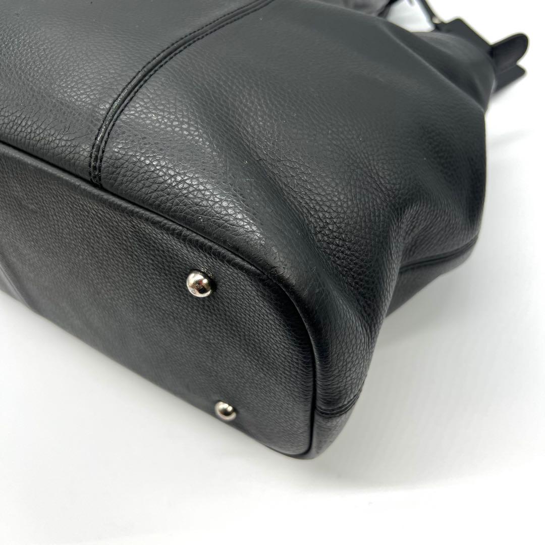 バーニーズニューヨーク　トートバッグ　シボ革　オールレザー　黒　肩掛け　A4