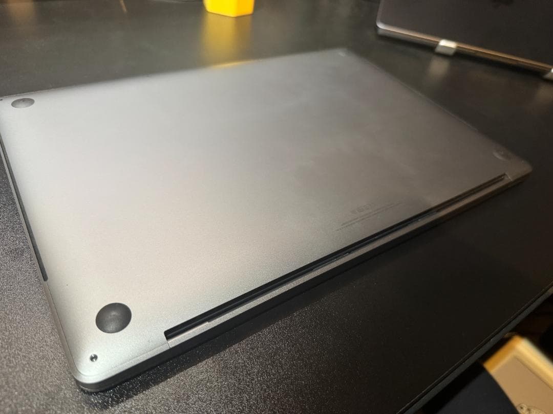 MacBook Pro 16 2019 Core i9_1TB/充放電239回