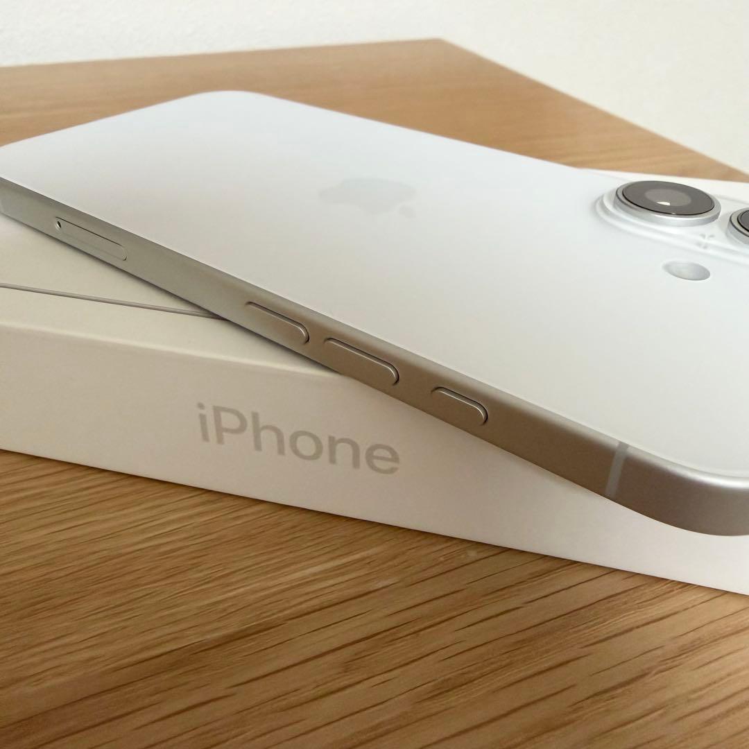 Apple アップル iPhone16 256GB ホワイト