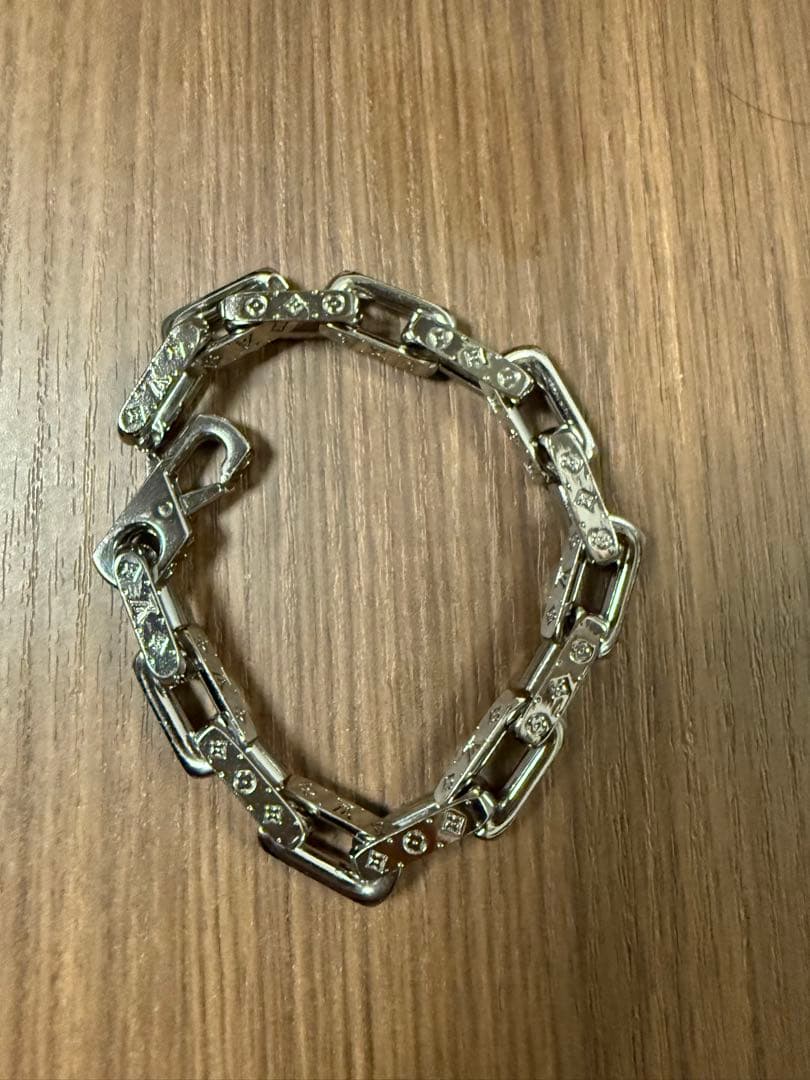 オ*ん様 ルイヴィトン モノグラム ブレスレット