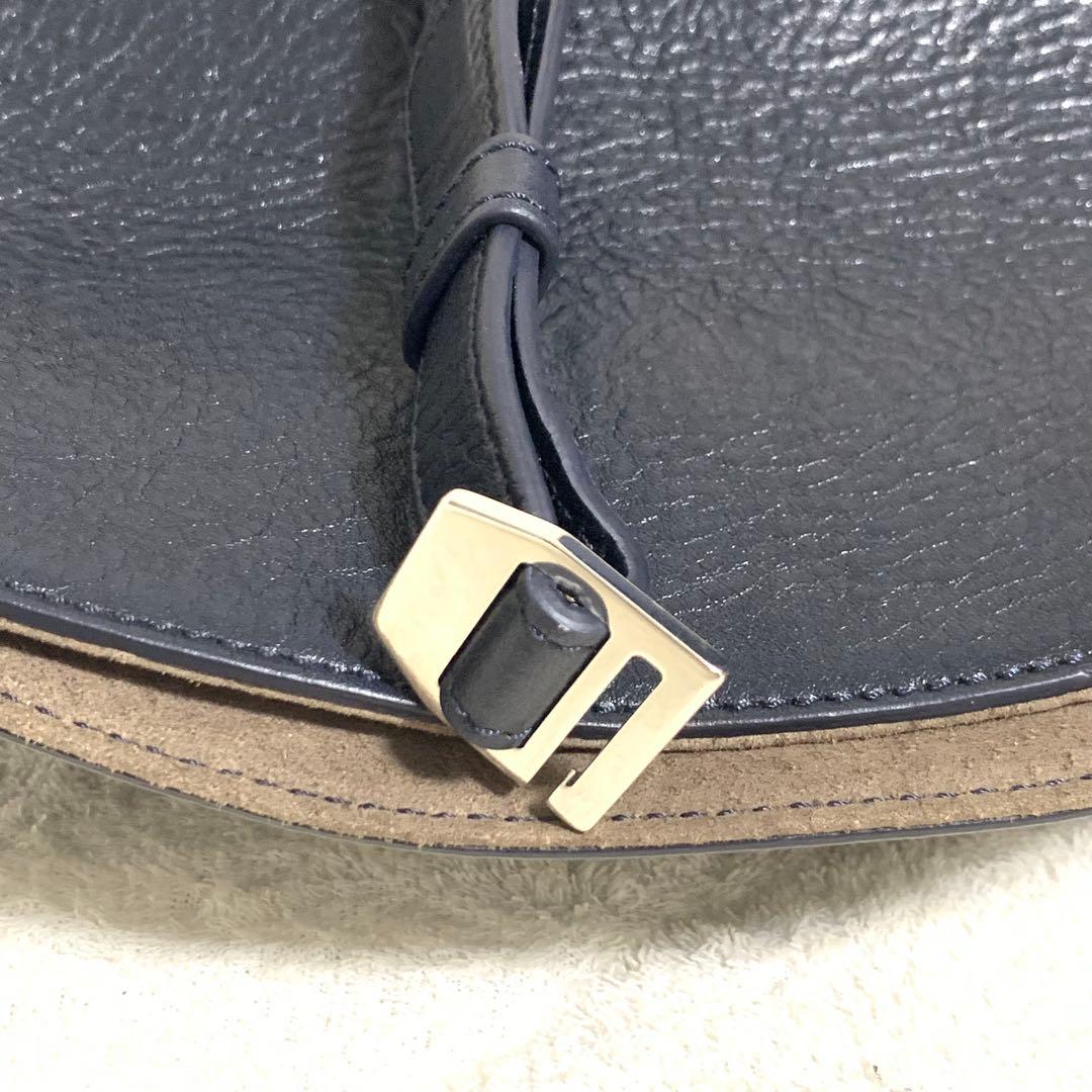 HIROFU ヒロフ 縄編み リュック Hロゴ シボ革 ネイビー