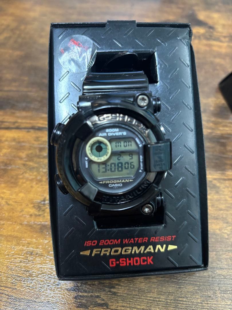 ミ*ー様 G-SHOCK カシオ　メンインブラック　2 dw 8200フロッグマ