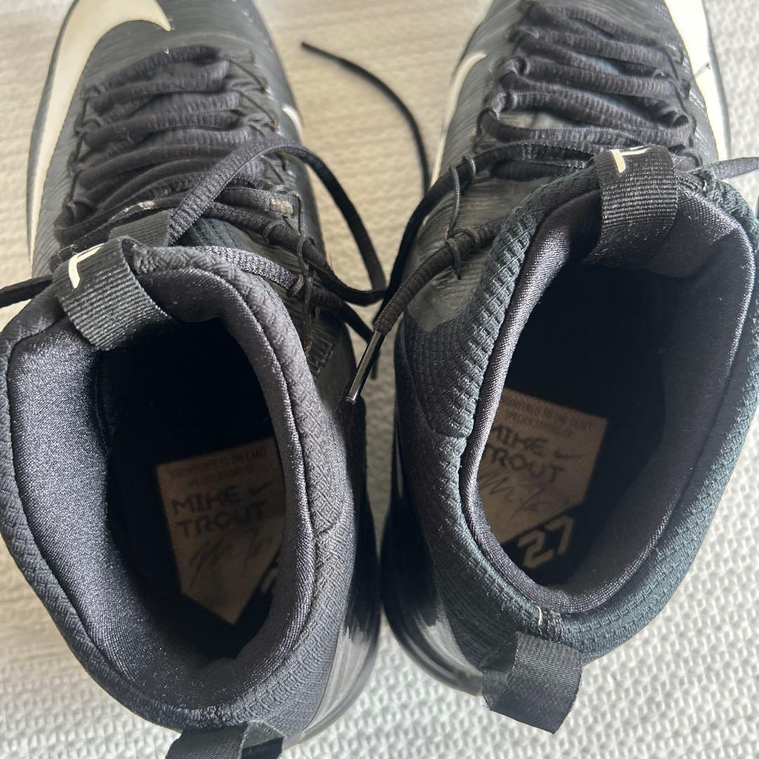 Nike 野球スパイク トラウト
