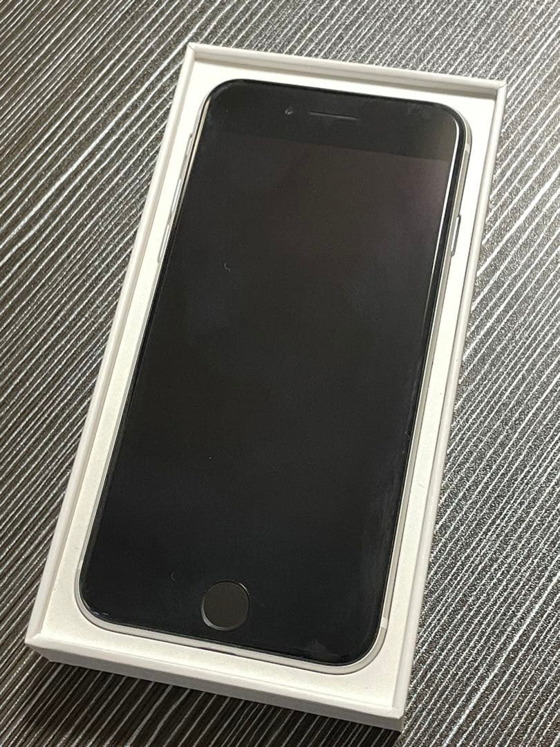 Apple iPhone SE (第2世代) ホワイト 本体⭐︎美品