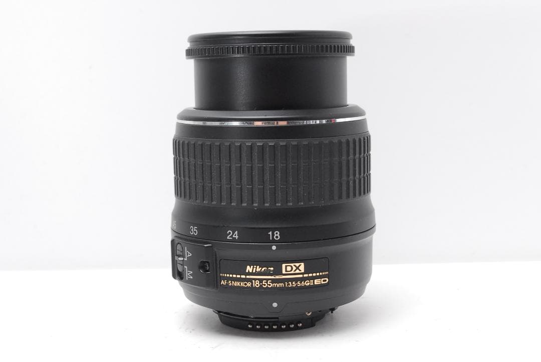 【ショット数４５１枚】Nikon D3200　スマホ転送　使用感少美品　動画OK