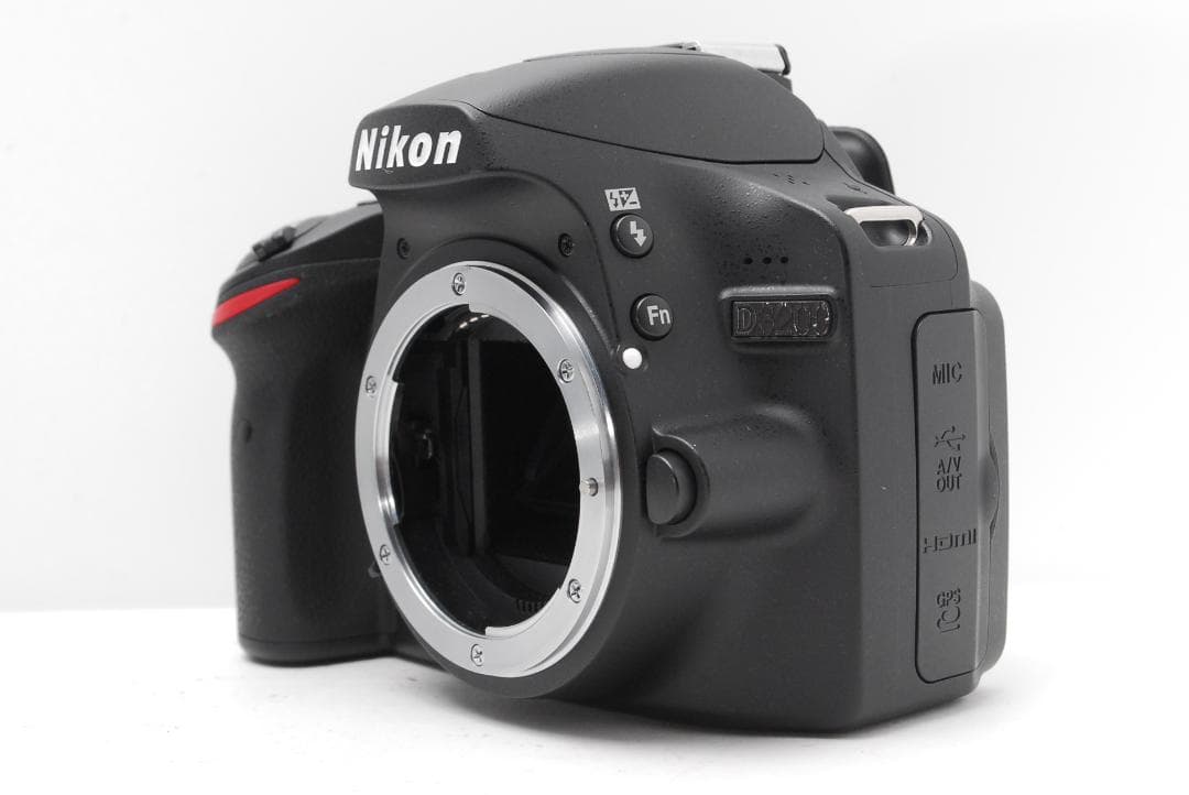 【ショット数４５１枚】Nikon D3200　スマホ転送　使用感少美品　動画OK