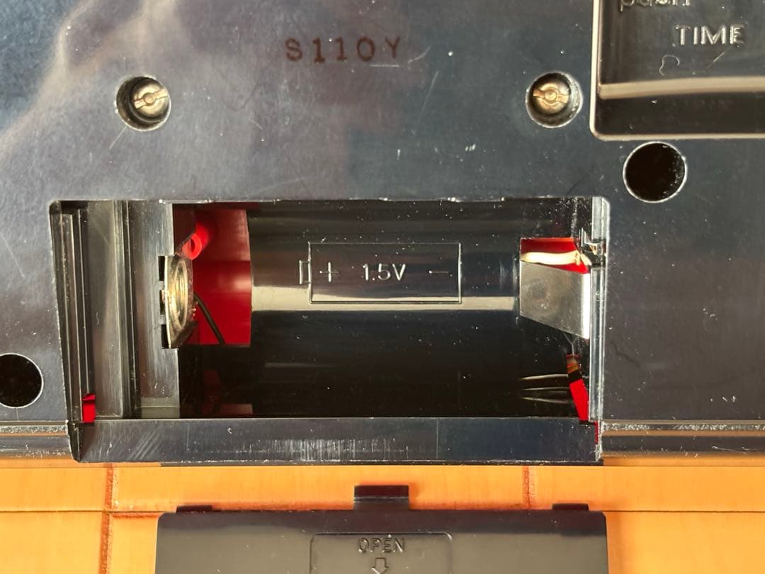 シチズン(CITIZEN) 昭和レトロ(パタパタ時計)8RD104【赤色】