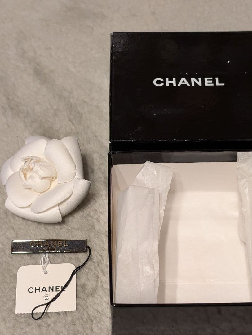 CHANEL　シャネル　カメリアコサージュ