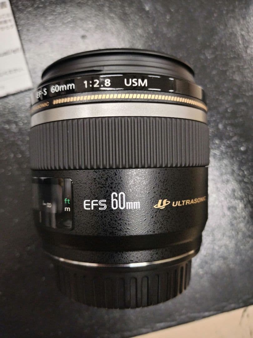 canon efs60mm f/2.8 macro usm カメラレンズ　新品