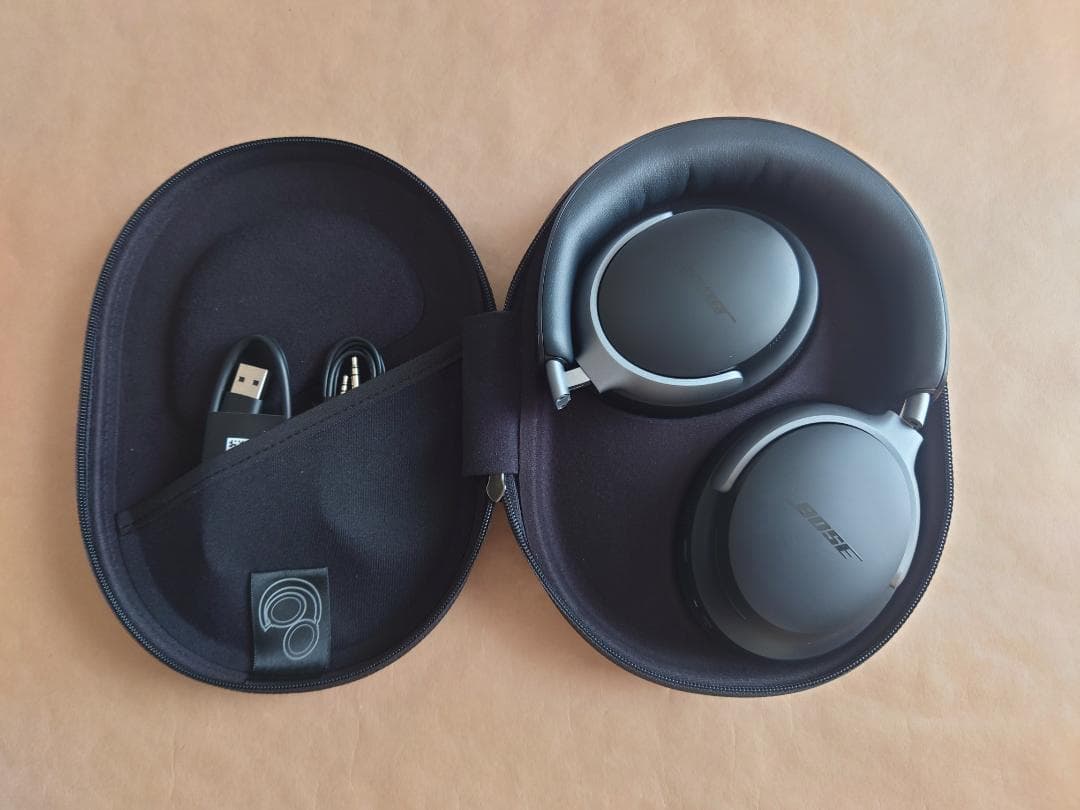 (美品) Bose QuietComfort Ultra ワイヤレスヘッドホン