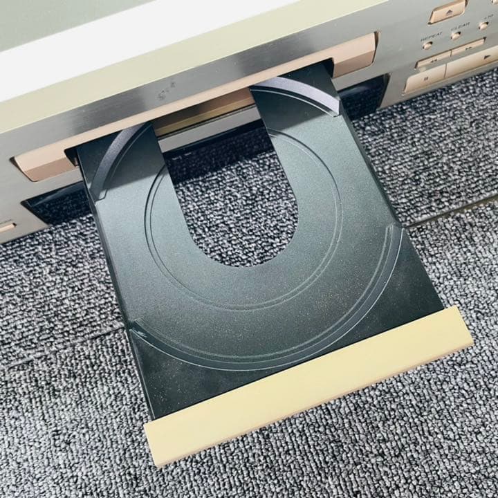 SANSUI CDプレーヤー　CD-α307