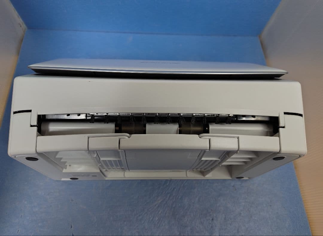 たまった書類を一気にスキャン 富士通 ScanSnap iX1500（白）