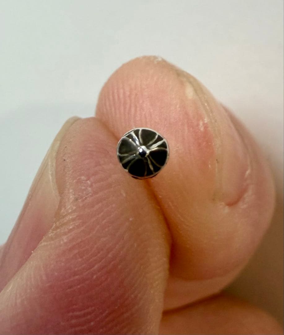 2*.様 CHROME HEARTS ミニ クロスボール ピアス クロムハーツ