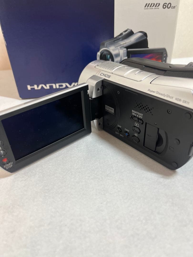 【極美品】ソニー SONY HDR-SR11 ビデオカメラ バッテリー2個付き