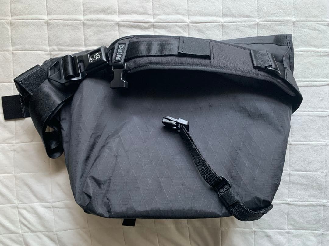 [美品中古] CHROME CTZ 15L MESSENGER BLACKXRF