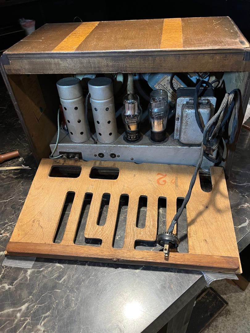 レトロラジオ、テレビアン、ベークライト、ラジオ、セルロイドラジオ、真空管ラジオ