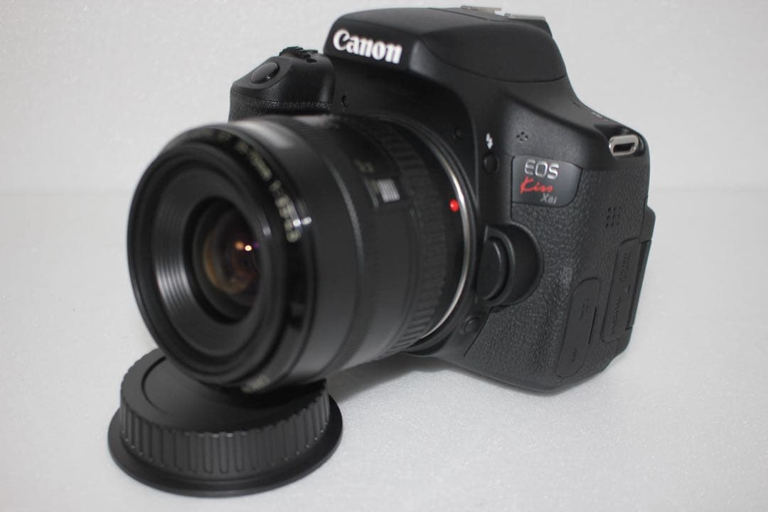 Wi-Fi＆動画　キャノン canon kiss x8i 標準レンズセット