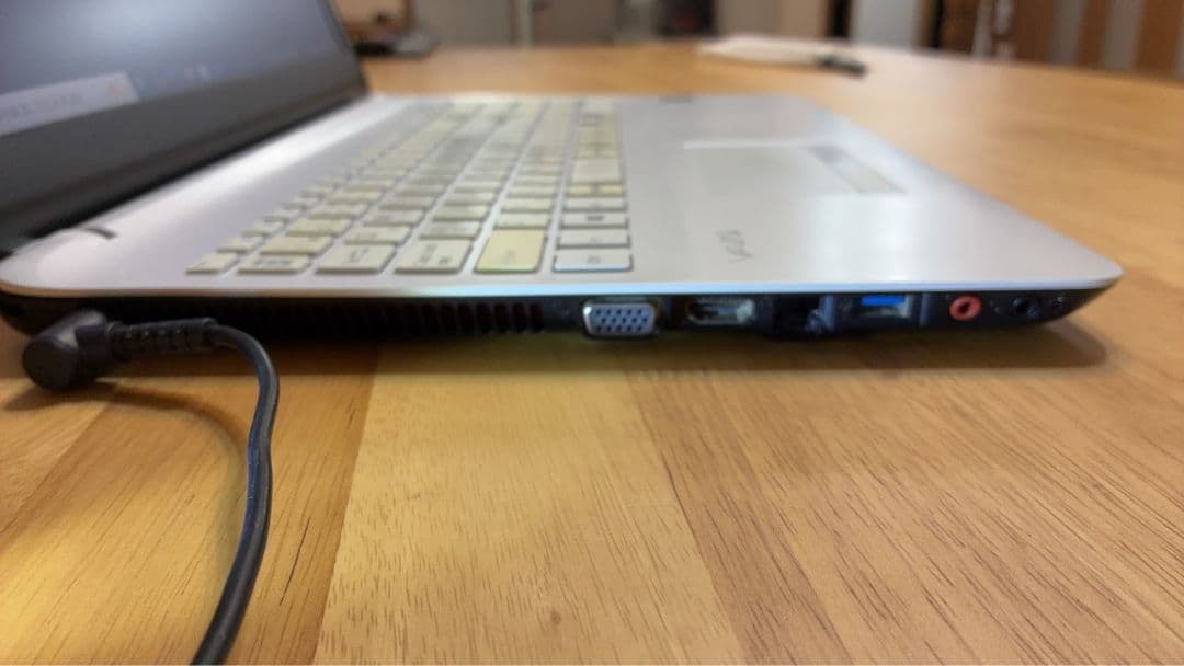 バイオ VJPH11C11N I3-7100H SSD128GB メモリ8GB