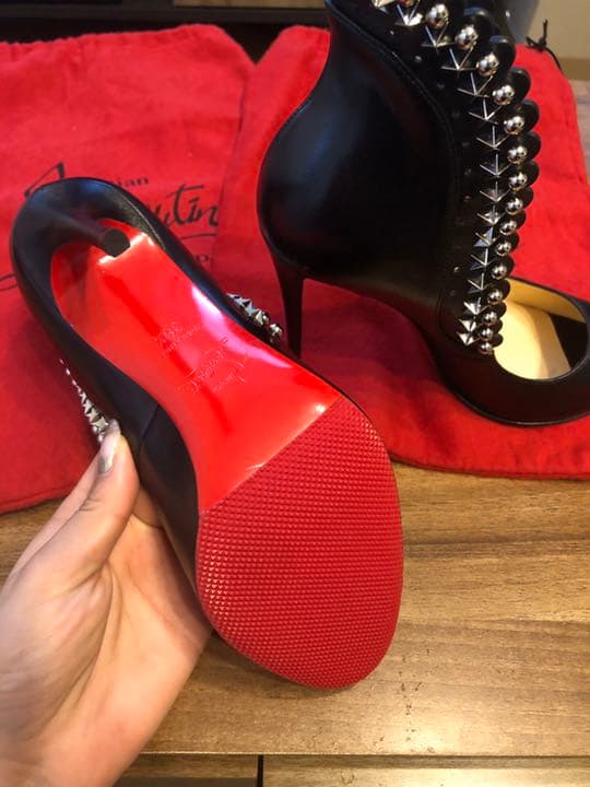 leftright様★ルブタン 新品　スタッズ パンプス　ハイヒール