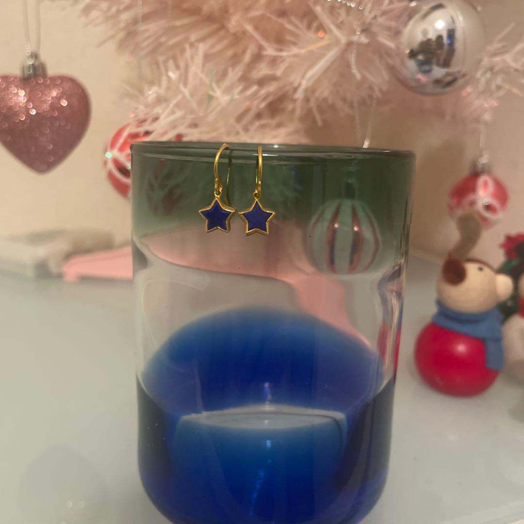 マリーエレーヌドゥタイヤック　星型ピアス　ラピスラズリ