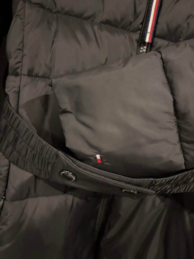 トミーヒルフィガー　SORONA パデッド　ベルト付き　中綿ジャケット　ブラック