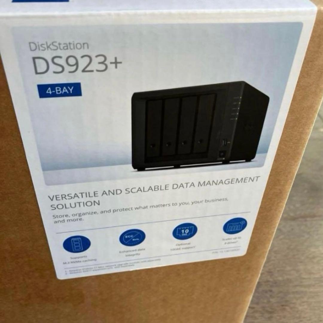 新品 Synology DS923+ 4ベイ NASキット