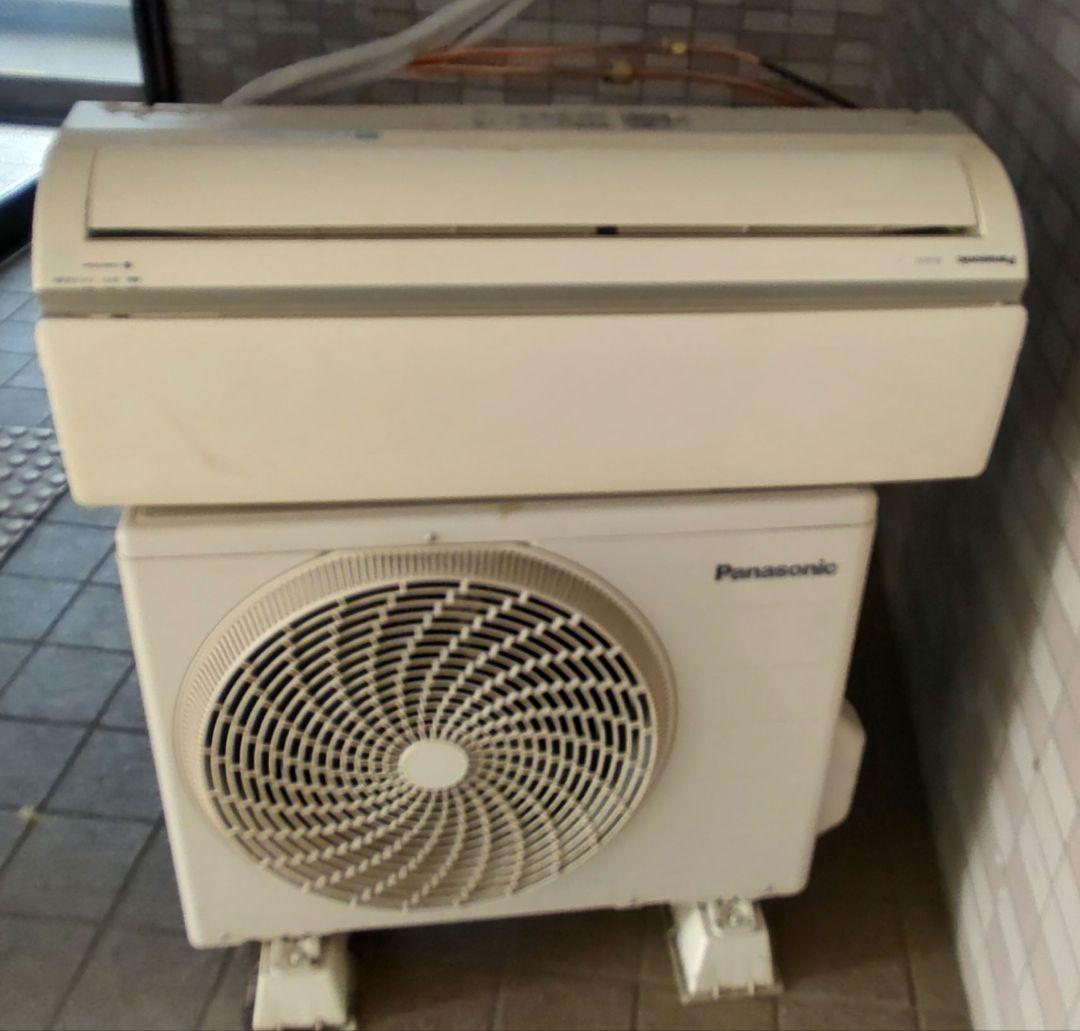 ヒロ　Panasonic 壁掛けエアコン本体　CS-J221　直接取引