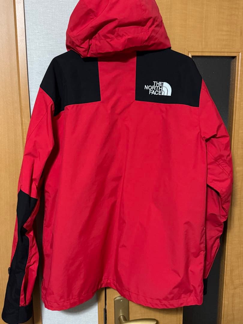 cHaLzThe North Face Supreme ジャケット赤XL