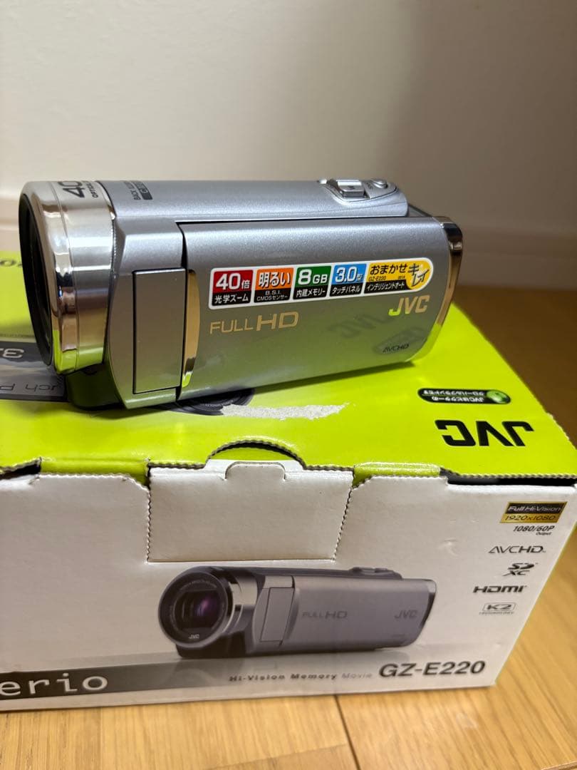 JVC Everio GZ-E220 ビデオカメラ