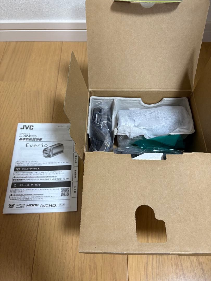JVC Everio GZ-E220 ビデオカメラ